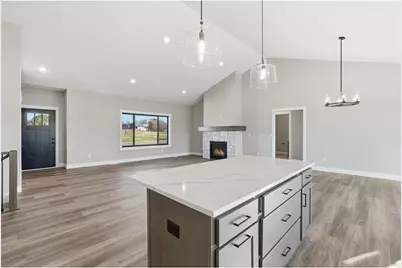 1434 E Oaks Trail, Saint Joseph, WI 54082 - Photo 9