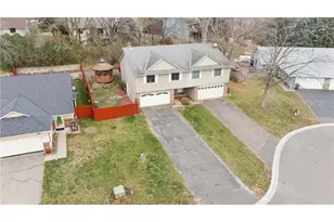 1281 Edgehill Ct, Maplewood, MN 55109 - Photo 3