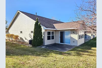 75 Crown Pointe Curve, Hudson, WI 54016 - Photo 3