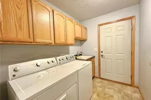 75 Crown Pointe Curve, Hudson, WI 54016 - Photo 17