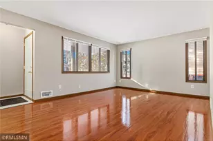 2451 Wimbledon Bay, Woodbury, MN 55125 - Photo 5