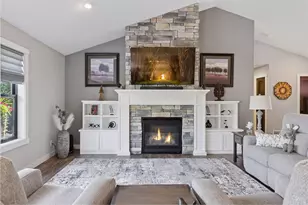 203 Vista Cir, River Falls, WI 54022 - Photo 19