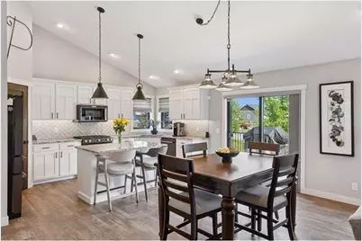 203 Vista Circle, River Falls, WI 54022 - Photo 11