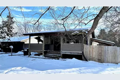 320 15th Avenue, Menomonie, WI 54751 - Photo 3