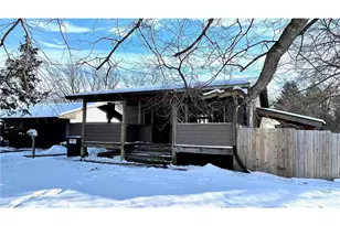 320 15th Ave, Menomonie, WI 54751 - Photo 3