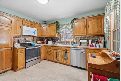 326 N 3rd Street, River Falls, WI 54022 - Photo 7