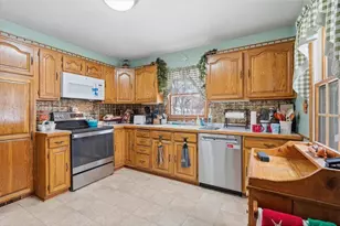 326 N 3rd St, River Falls, WI 54022 - Photo 7