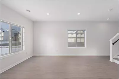 628 Franklin Street, Warren Township, WI 54023 - Photo 9