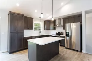 949 Riverdale Ct, Star Prairie Township, WI 54025 - Photo 7