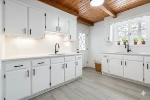 2548 Woodhaven Rd, Eau Claire, WI 54703 - Photo 31