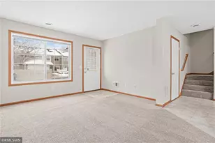 6983 21st St, Oakdale, MN 55128 - Photo 7