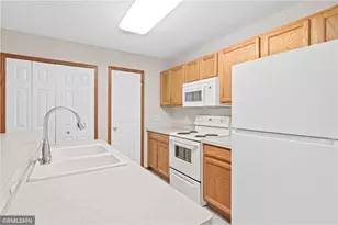 6983 21st St, Oakdale, MN 55128 - Photo 13