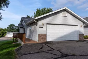 412 Lee St, Durand, WI 54736 - Photo 3