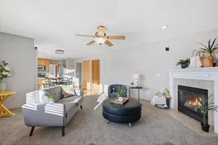 6933 Prairie Ct, Cottage Grove, MN 55016 - Photo 9