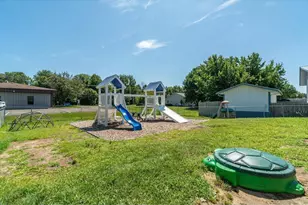 1820 Talen St, Menomonie, WI 54751 - Photo 23