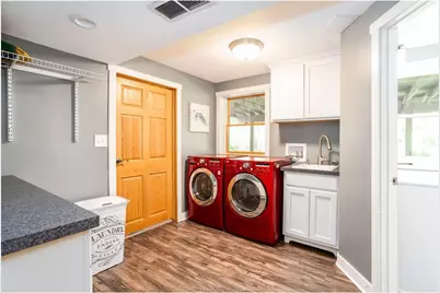 317 N Cudd Avenue, River Falls, WI 54022 - Photo 17