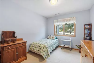 566 Williamsburg Place, New Richmond, WI 54017 - Photo 13