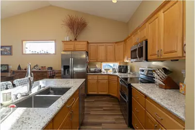 546 Marmik Circle, Hastings, MN 55033 - Photo 5