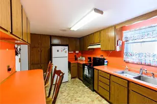 1520 9th St, Eau Claire, WI 54703 - Photo 7