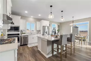 904 Pine Vale Ave, Somerset, WI 54025 - Photo 5