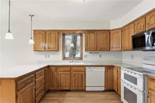 706 Fox Tree Ln, Hudson, WI 54016 - Photo 15