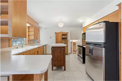 1015 W Maple Street, River Falls, WI 54022 - Photo 11