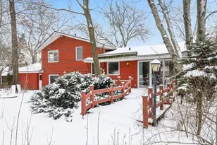 1015 W Maple St, River Falls, WI 54022 - Photo 3