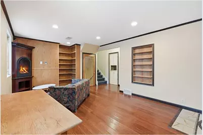 1015 W Maple Street, River Falls, WI 54022 - Photo 15