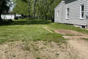 1109 3rd St, Menomonie, WI 54751 - Photo 3