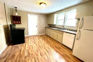 1109 3rd St, Menomonie, WI 54751 - Photo 5