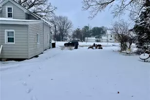 1109 3rd St, Menomonie, WI 54751 - Photo 23