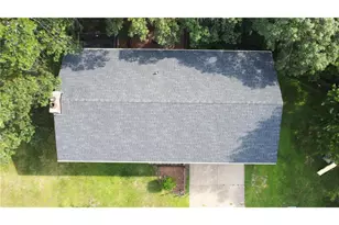 911 Radcliffe Ave, Altoona, WI 54720 - Photo 7