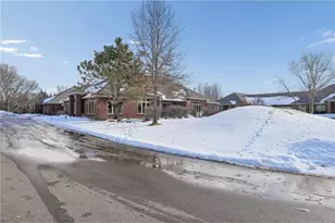 85 Deerwood Ct, Hudson, WI 54016 - Photo 3