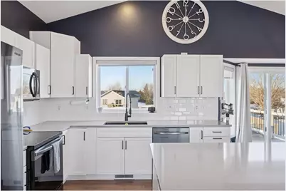 1546 Mallard Avenue, Baldwin, WI 54002 - Photo 5