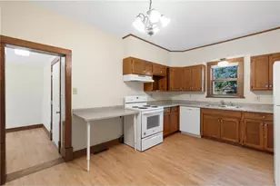 103 S Sixth St, River Falls, WI 54022 - Photo 13