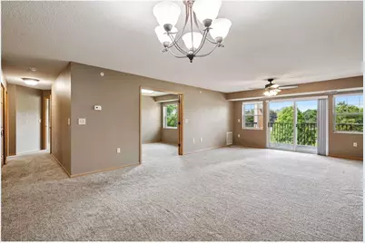 935 Ferndale Street #302, Maplewood, MN 55119 - Photo 17