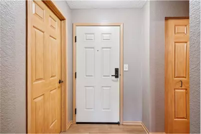 935 Ferndale Street #302, Saint Paul, MN 55119 - Photo 7