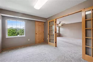 935 Ferndale Street, Saint Paul, MN 55119 - Photo 21