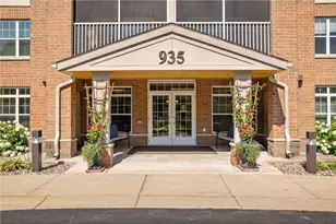 935 Ferndale Street, Saint Paul, MN 55119 - Photo 5