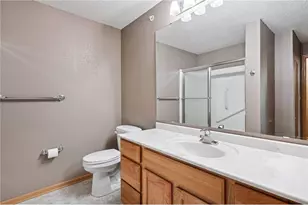 935 Ferndale Street, Saint Paul, MN 55119 - Photo 29