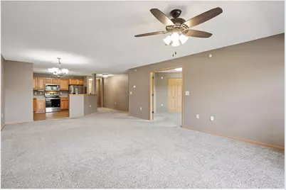 935 Ferndale Street #302, Maplewood, MN 55119 - Photo 13