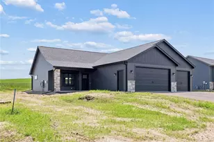 466 Coyote Way, New Richmond, WI 54017 - Photo 31