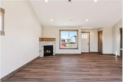 466 Coyote Way, New Richmond, WI 54017 - Photo 15