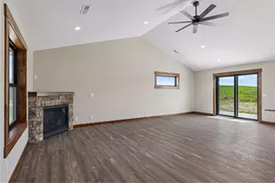 466 Coyote Way, New Richmond, WI 54017 - Photo 7