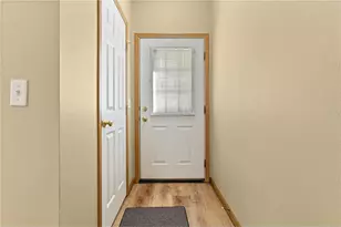 90 Bridgewater Trail, Hudson, WI 54016 - Photo 3