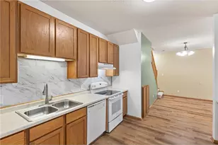 90 Bridgewater Trail, Hudson, WI 54016 - Photo 13