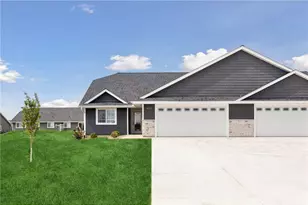 621 Field Point St, Warren Township, WI 54023 - Photo 33