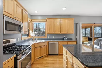 1654 Waters Edge Drive, New Richmond, WI 54017 - Photo 9