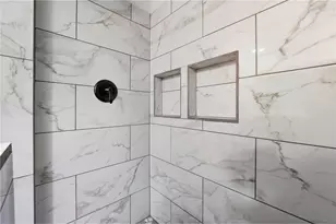 1303 Margaret St, Eau Claire, WI 54701 - Photo 17