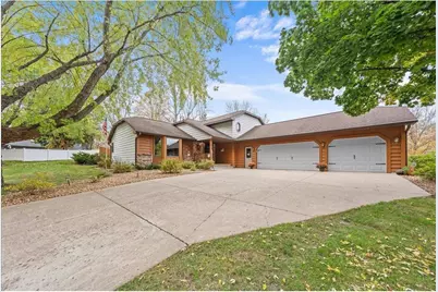 410 River Hills Road, River Falls, WI 54022 - Photo 3